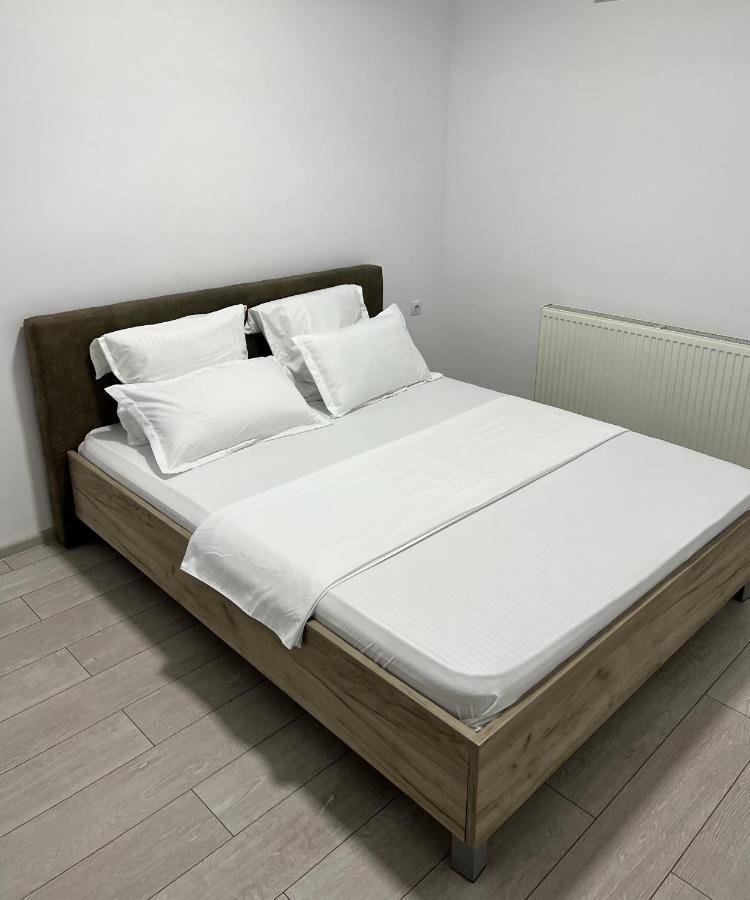 The Bliss Appartement Râmnicu Vâlcea Buitenkant foto
